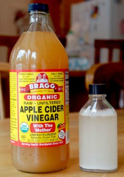 Apple cider vinegar toenail fungus cure